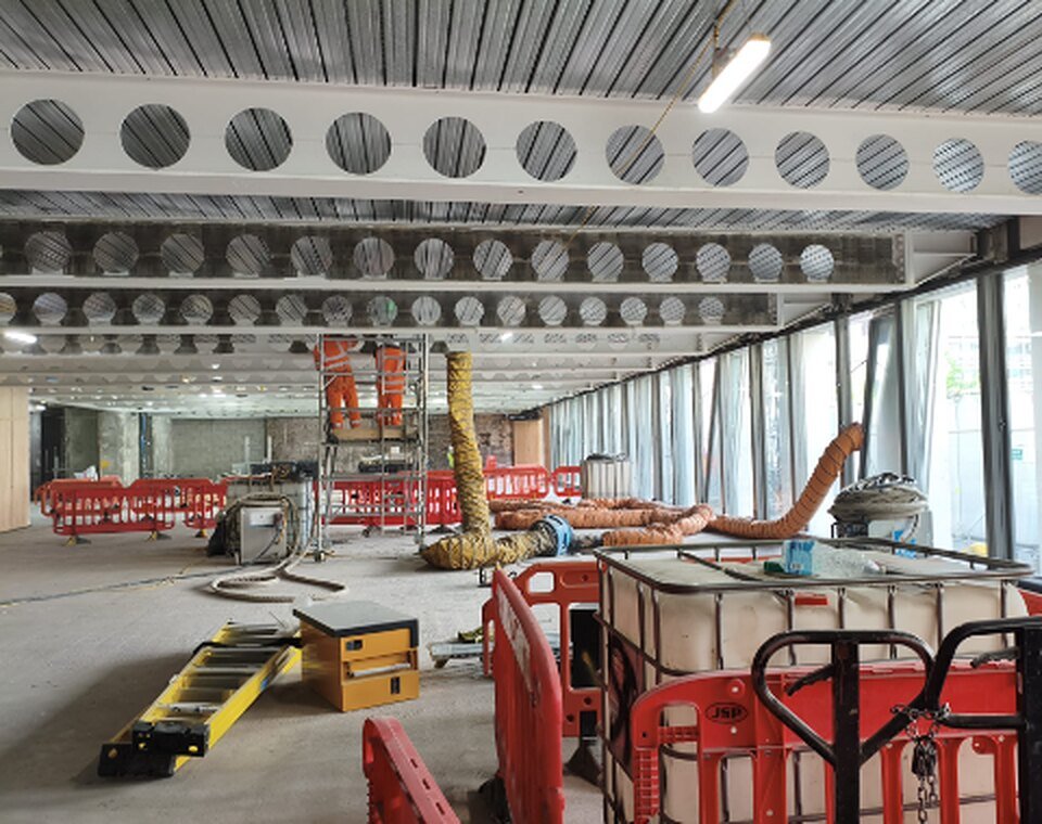 RPR heat induction coating removal equipment in position on Level 2 at 30 Finsbury Square